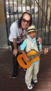 photos_tr-with-5-yr-old-beatle-fan